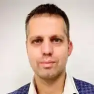 Комаров Роман